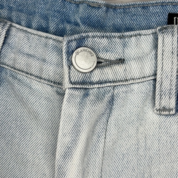 Blank NYC The Fulton High Rise Light Wash Jean Shorts | EUC Size 27 - Picture 4 of 9
